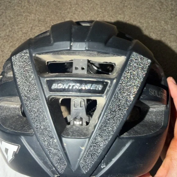Bontrager Solstice MIPS Bike Helmet – Matte Black, Size M/L - Picture 4 of 4